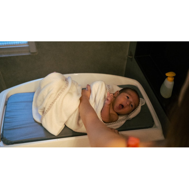 Catre Bañito Para Bebe Con Cambiador Shower Bebesit